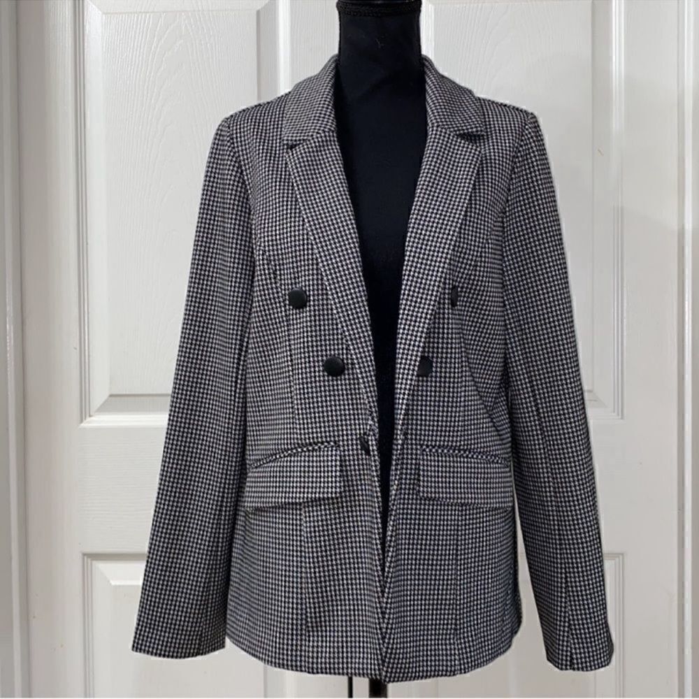 C Est 1946 Black & White Blazer (Size Medium)